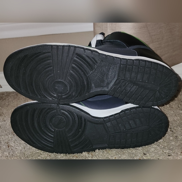 Nike SB Dunk High Size 11 - Picture 6 of 7